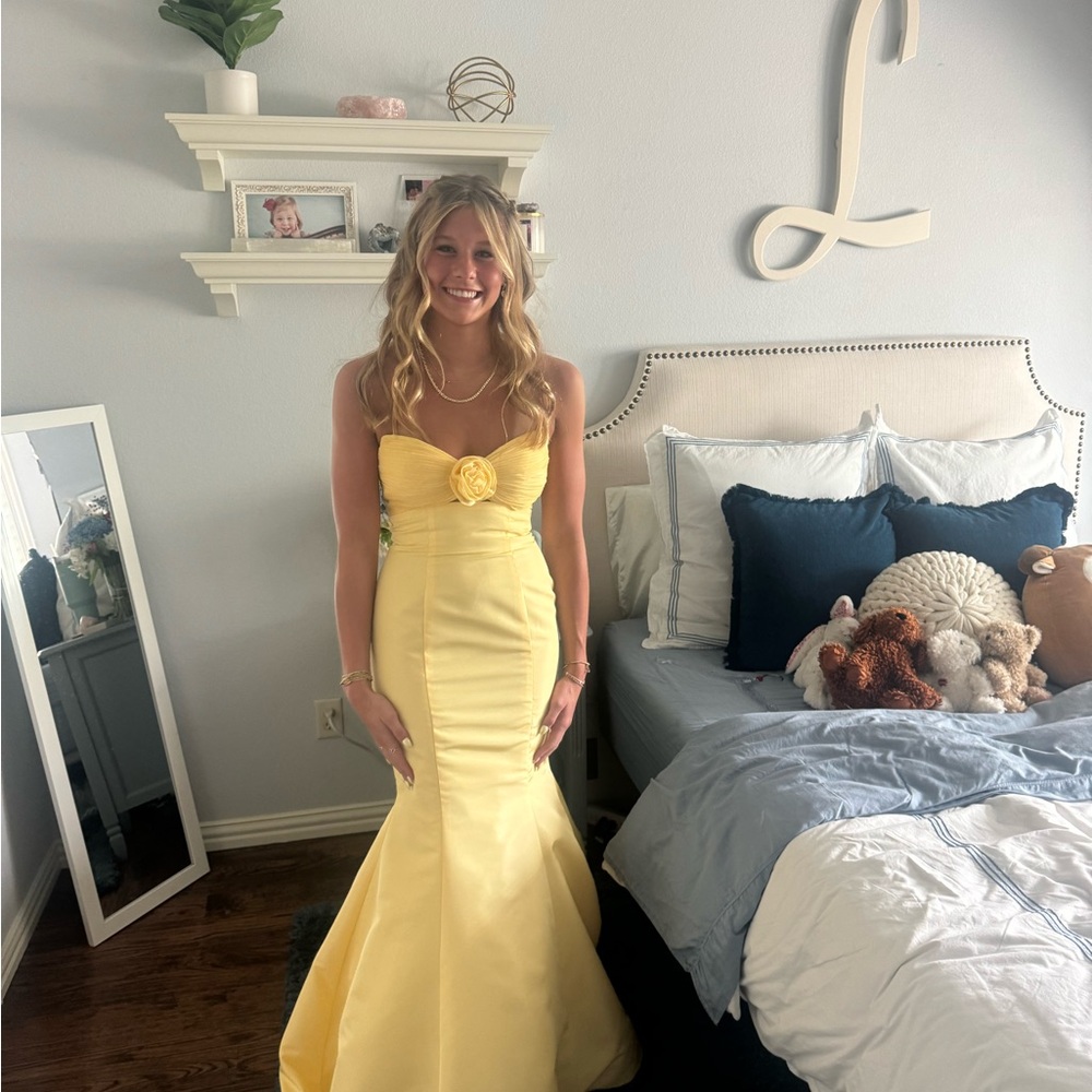 Sherri Hill Yellow Prom Dress